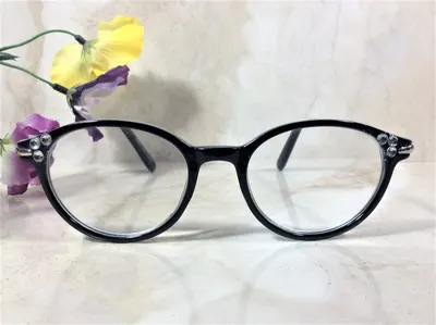 SIMPLE BUT CHIC. Classic Round Shape with Crystals. A little sparkle brightens your eyes. Free Personalized Faux Leather
