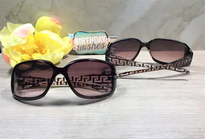 Personalized Sunglasses: Engraved Name, Geometric Frame, Giselle Brand